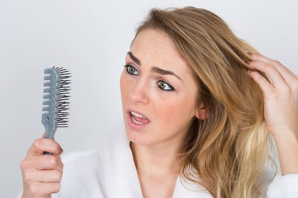 دلایل ریزش مو بعد از کراتین