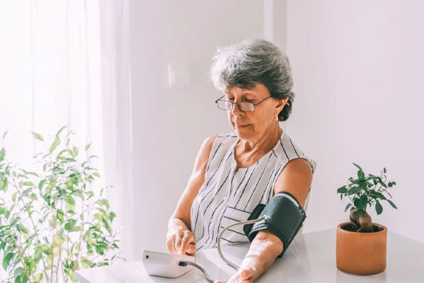 چگونه فشار خون اندازه‌گیری می‌شود؟