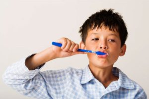 آموزش مسواک زدن